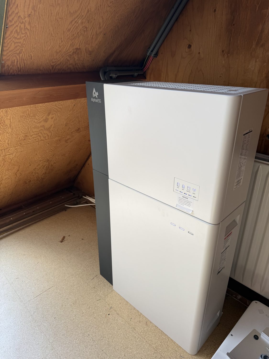 AlphaESS thuisbatterij geïnstalleerd door Groen Advies Collectief